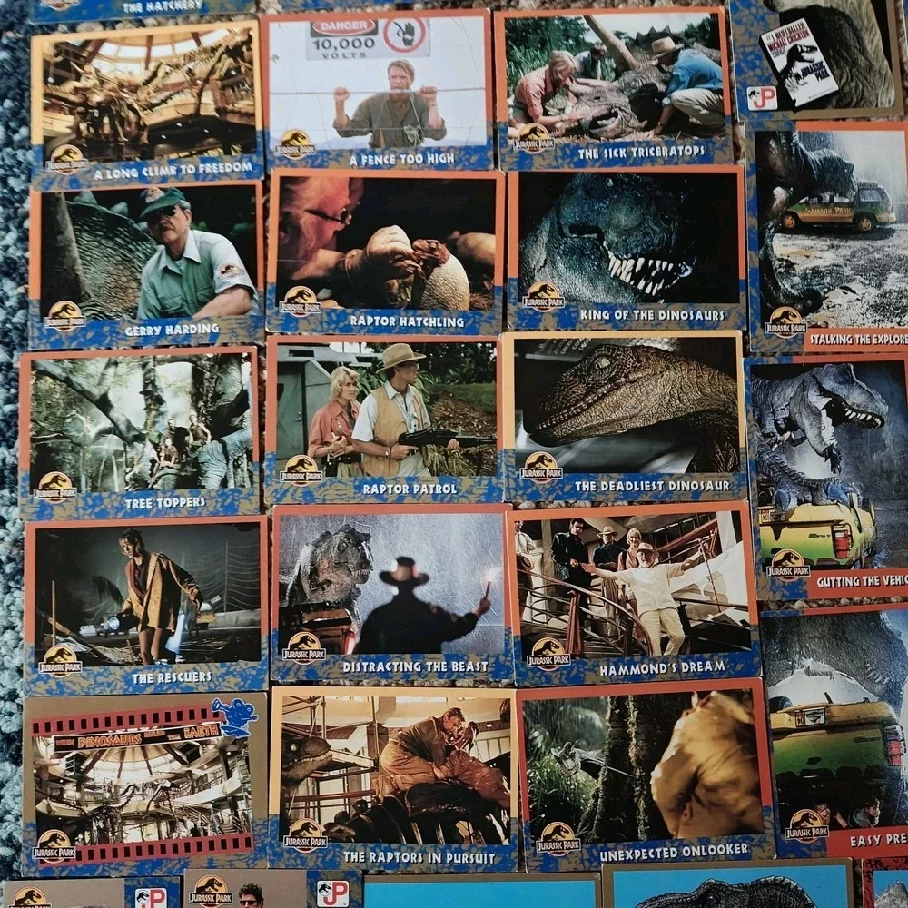 Jurassic Park Series 2  Base Card Set 68 Cards / 7 stickers Topps 1993 ZB1